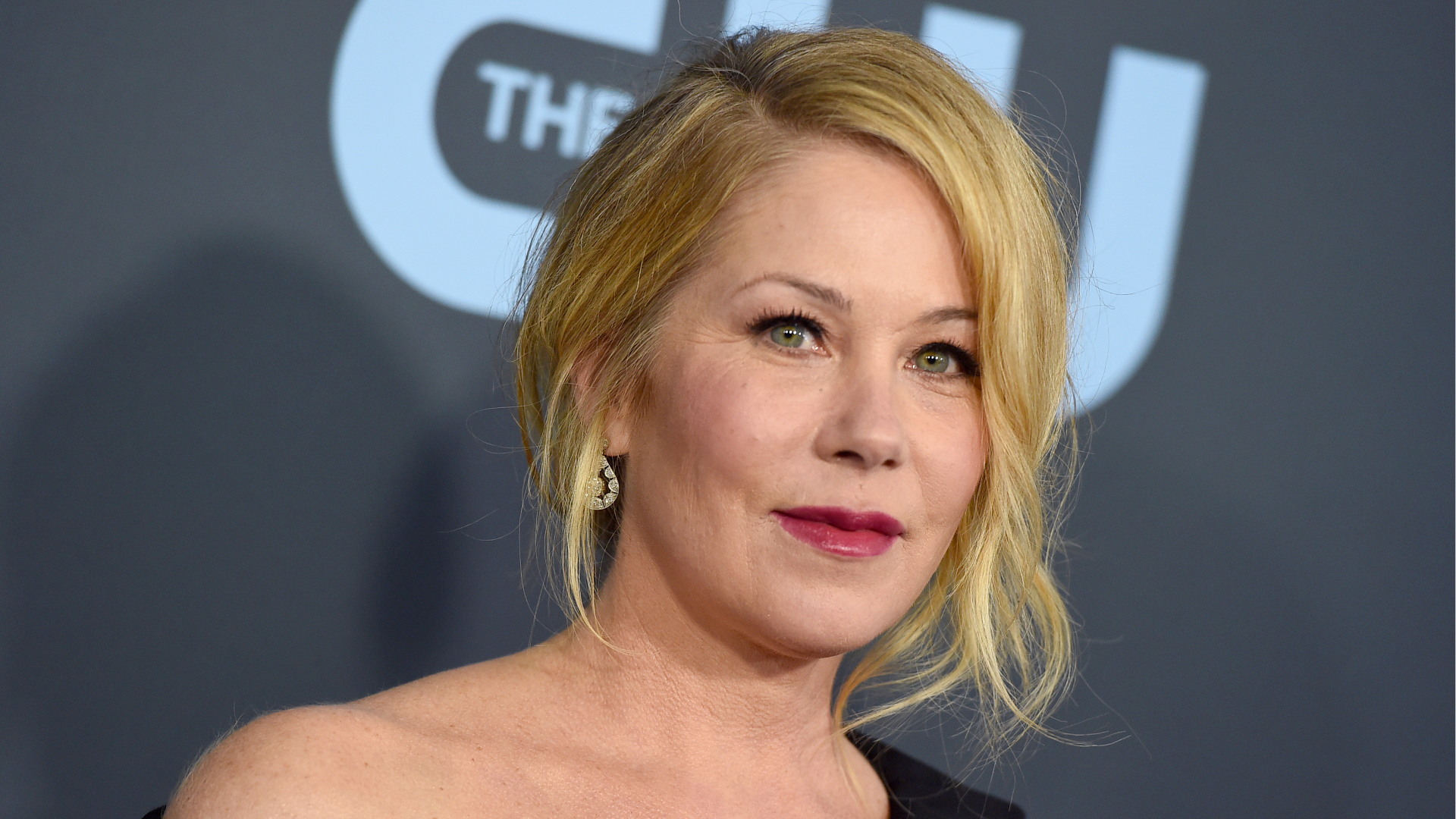 Christina Applegate shares update after revealing MS misdiagnosis
— WABC-TV Eyewitness News (ABC7 NY)