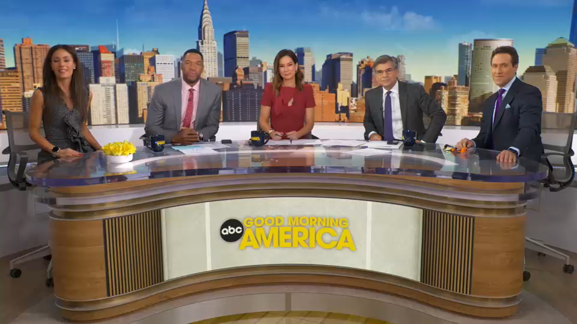 Liz Cho, Mike Marza tell GMA why they're running the TCS NYC Marathon for Bill Ritter
— WABC-TV Eyewitness News (ABC7 NY)