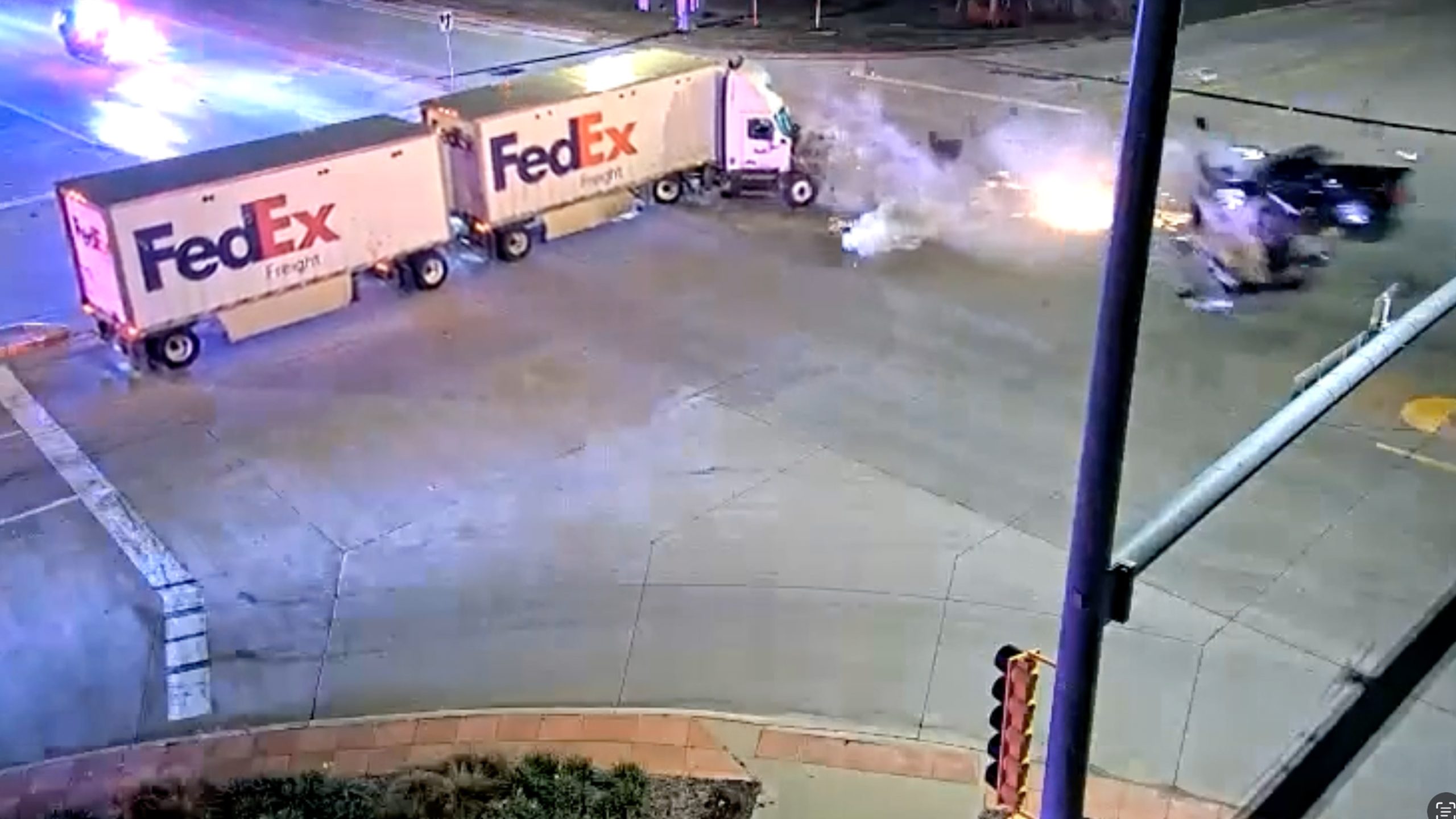 Watch: Suspect fleeing from police crashes into FedEx semi-truck — Syosset Community news